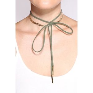 🆕 Wrap Around Choker - Olive Green